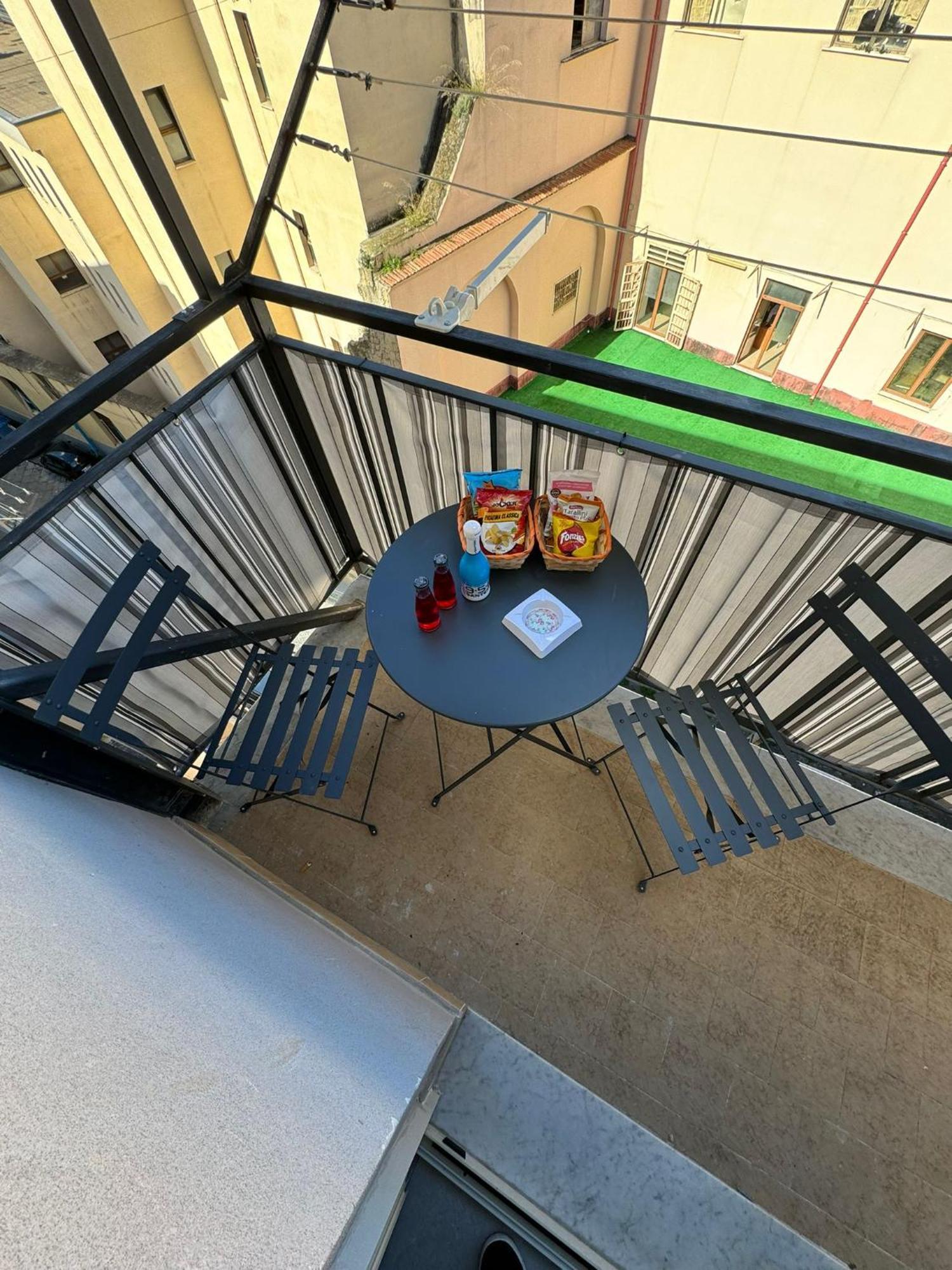B&B Piccololucio2 Napoli Esterno foto