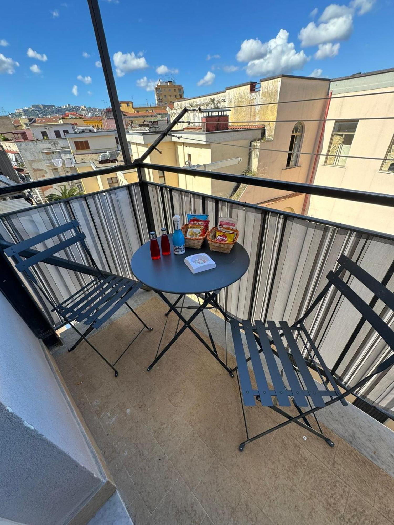 B&B Piccololucio2 Napoli Esterno foto